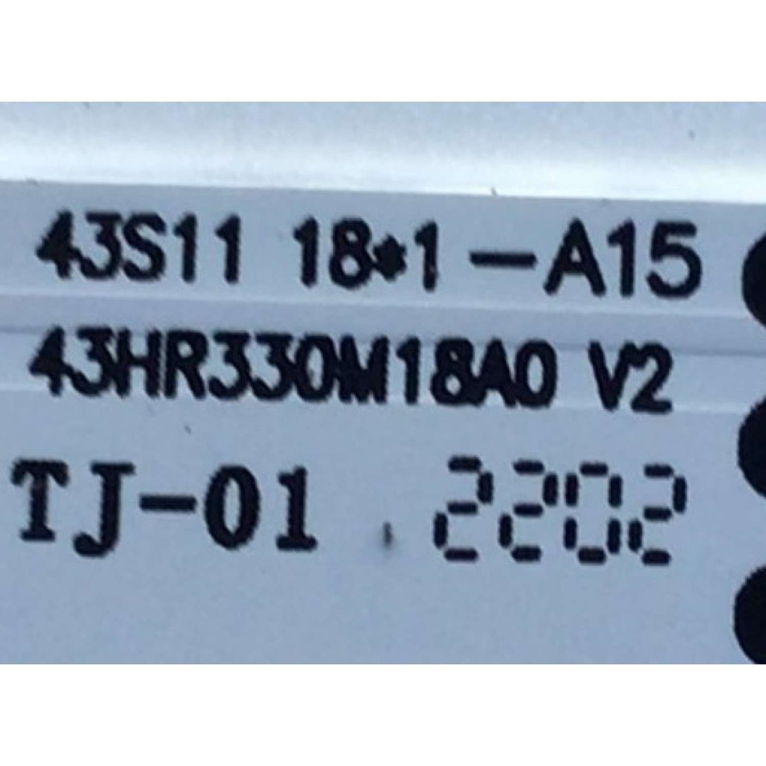 LED PARA TV TCL ORIGINAL 1 PIEZA / NUMERO DE PARTE 43HR330M18A0 / B0101-000421 / 43HR330M18A0 V2 / 43HR330M18A0 V4 / HR/04/220222/01101 / 02U6F / LS7B10U3C / PANEL LVU430NDEL MS9W49 / MODELOS 43S455 / 43P637 - Imagen 3